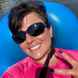 Meet your Posher, Gaby